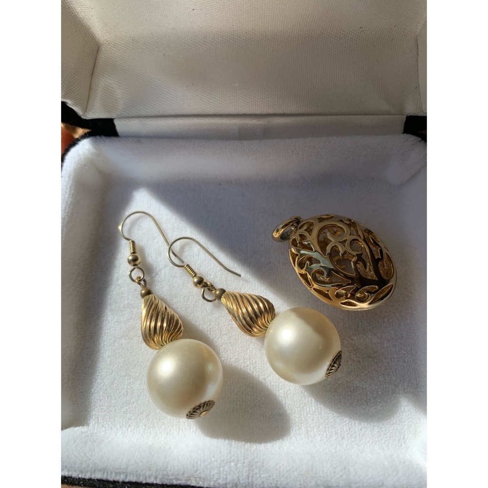 Earring set & necklace pendant